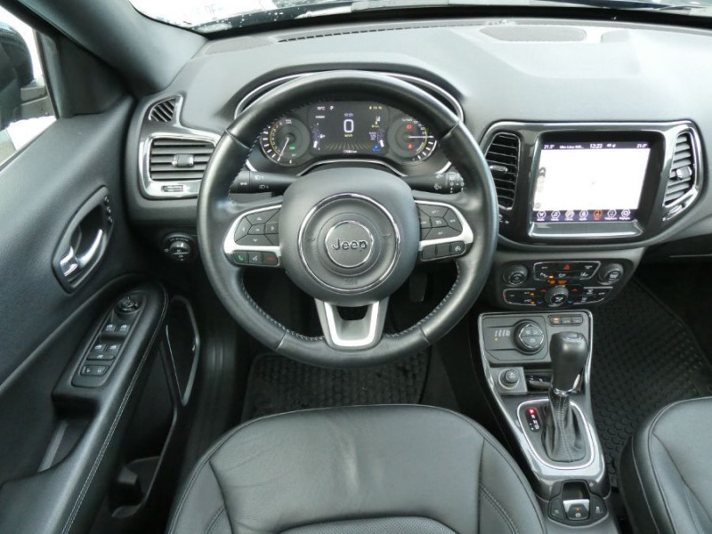 Photo 4 de l'offre de JEEP COMPASS II 1.3 PHEV T4 240 AT6 4XE AWD S Toit Ouvrant à 34500€ chez Mérignac auto