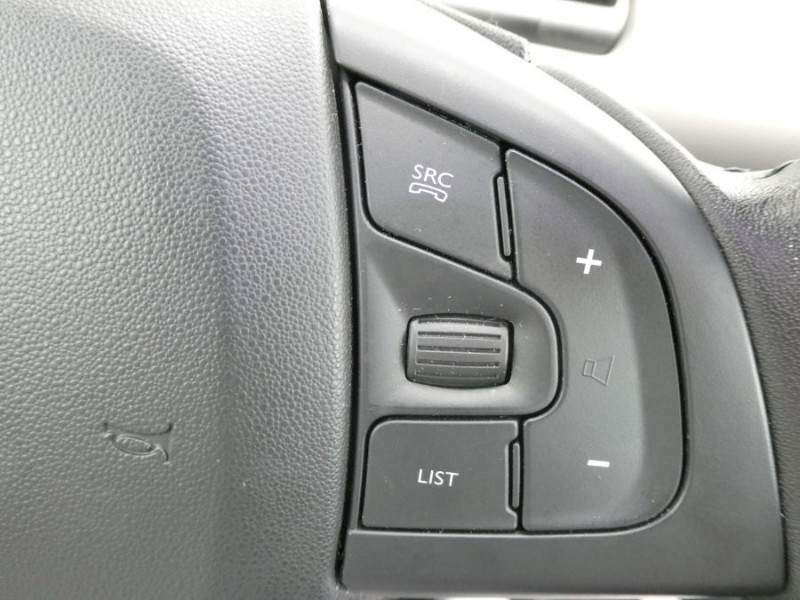Photo 18 de l'offre de CITROEN C4 CACTUS 1.2 PureTech 110 BVM6 ORIGINS JA17 SC CarPlay à 16950€ chez Mérignac auto