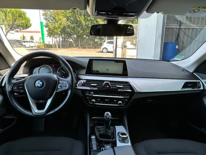 Photo 4 de l'offre de BMW SERIE 5 TOURING (G31) 520D 190 BVM6 LOUNGE GPS Camera Hayon EL. à 22990€ chez Mérignac auto