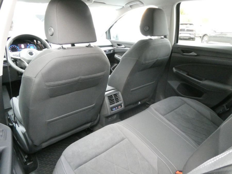 Photo 33 de l'offre de VOLKSWAGEN GOLF VIII 1.5 eTSI 150 BVA STYLE GPS Cockpit Camera ACC LED+ 1ère Main à 27890€ chez Mérignac auto