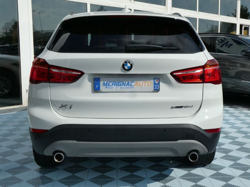 Photo 9 de l'offre de BMW X1 (F48) SDRIVE 18DA 150 BVA8 LOUNGE GPS LED CarPlay Privacy Glass Hayon élec. à 26950€ chez Mérignac auto