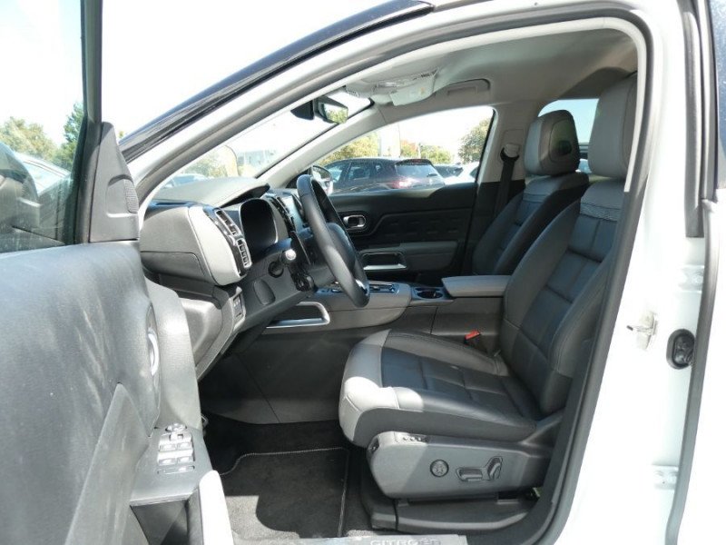 Photo 16 de l'offre de CITROEN C5 AIRCROSS 1.6 HYBRIDE 225 EAT8 SHINE PACK CUIR SEM JA19 SC Camera 360° 1ère Main à 32950€ chez Mérignac auto