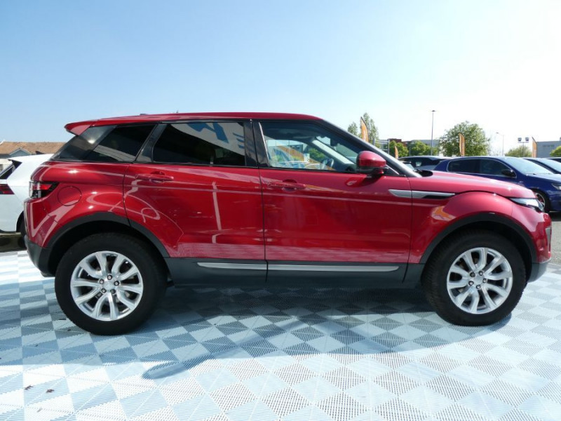 Photo 34 de l'offre de LAND-ROVER RANGE ROVER EVOQUE 2.0 ED4 150 BVM6 4X2 PURE GPS Camera JA18 à 26950€ chez Mérignac auto