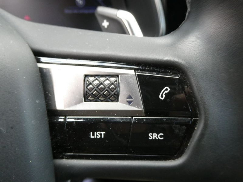 Photo 34 de l'offre de DS DS7 CROSSBACK 2.0 BlueHDi 180 EAT8 PACK CUIR RIVOLI BRM Camera à 28450€ chez Mérignac auto