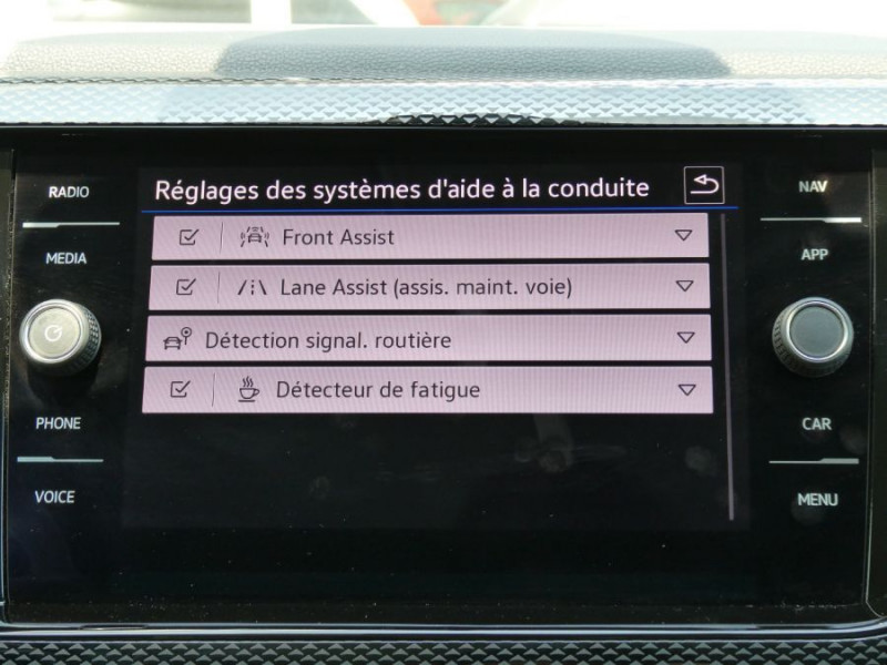 Photo 28 de l'offre de VOLKSWAGEN TAIGO 1.0 TSI 110 BVA7 PACK GPS CLIM Auto SC Privacy Glass à 24450€ chez Mérignac auto