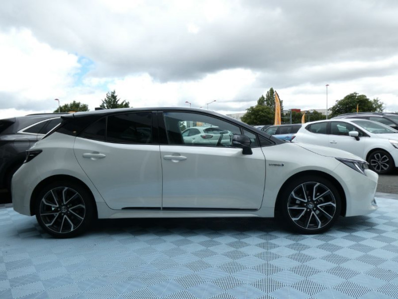 Photo 45 de l'offre de TOYOTA COROLLA XII 1.8 HYBRIDE 122H COLLECTION Ph.2 JA18 Camera 1ère Main à 28450€ chez Mérignac auto