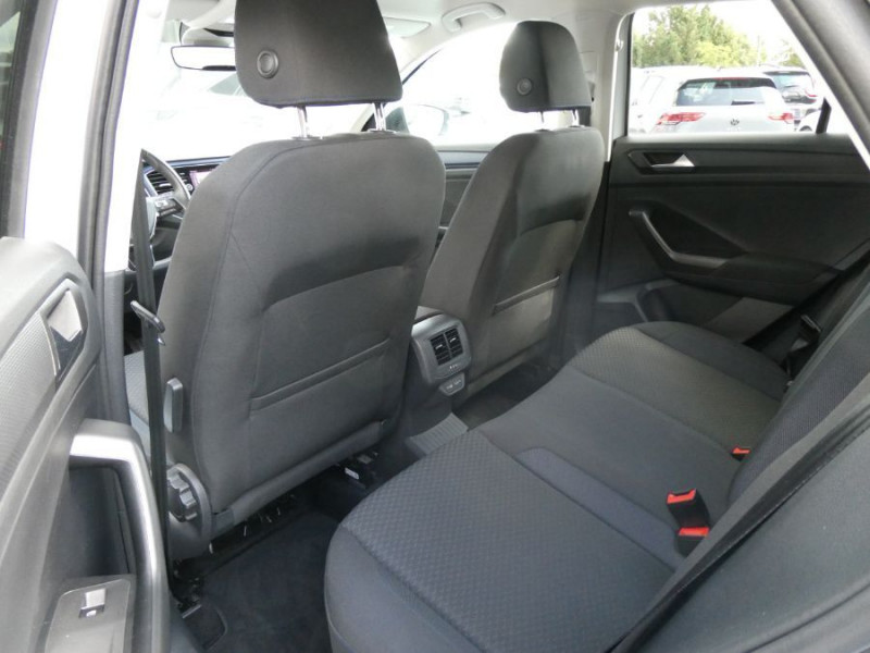 Photo 36 de l'offre de VOLKSWAGEN T-ROC 2.0 TDI 116 BV6 UNITED GPS ACC Key Less Hayon EL. à 26450€ chez Mérignac auto