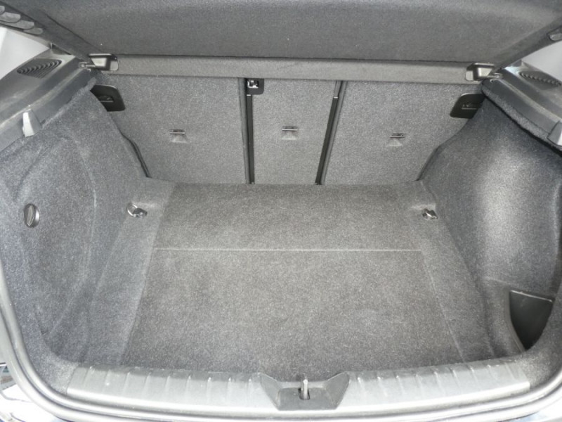Photo 9 de l'offre de BMW SERIE 1 (F20) 118iA BVA8 136 Pack GPS JA17 à 22450€ chez Mérignac auto