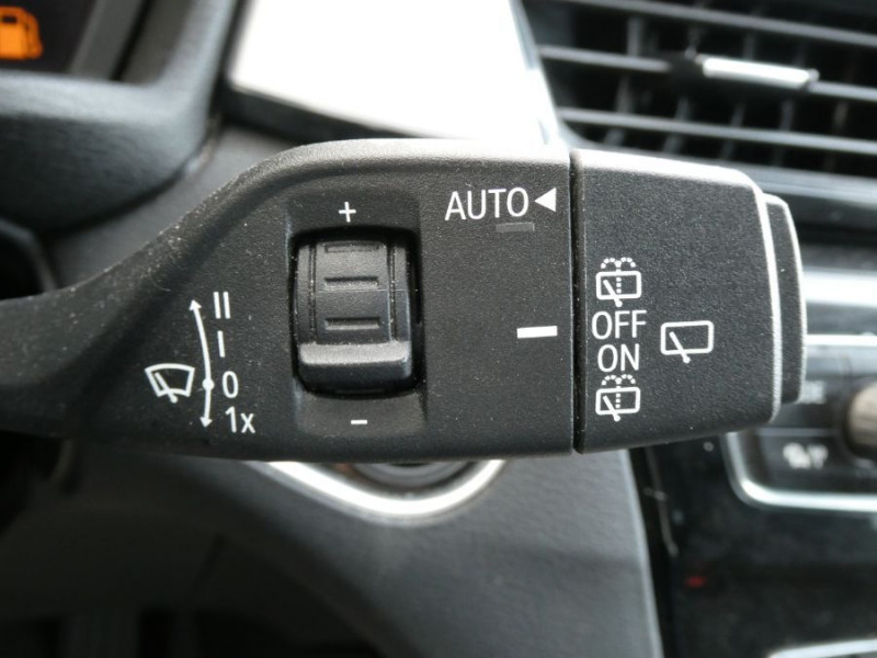 Photo 27 de l'offre de BMW X1 (F48) SDRIVE 18DA 150 BVA8 LOUNGE GPS LED CarPlay Privacy Glass Hayon élec. à 26950€ chez Mérignac auto