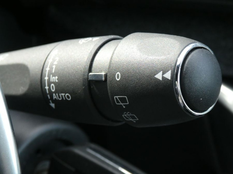 Photo 29 de l'offre de PEUGEOT 3008 II 1.2 PureTech 130 EAT8 GT LINE Full LED CarPlay SC à 24450€ chez Mérignac auto