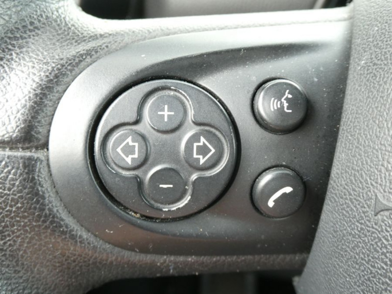 Photo 19 de l'offre de MINI PACEMAN 1.6D 112 BVM6 PACK CHILI Semi CUIR JA17 à 11990€ chez Mérignac auto
