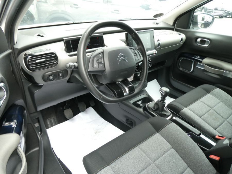 Photo 13 de l'offre de CITROEN C4 CACTUS 1.2 PureTech 110 BVM6 ORIGINS JA17 SC CarPlay à 16950€ chez Mérignac auto
