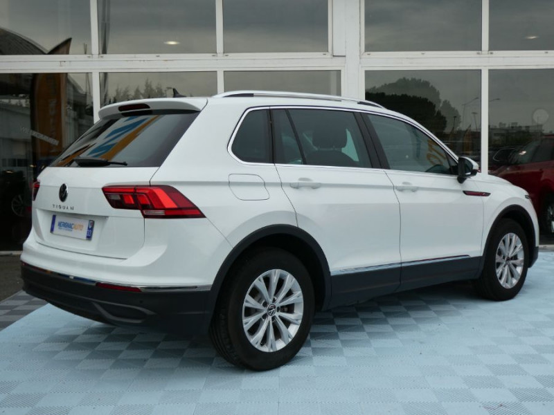 Photo 3 de l'offre de VOLKSWAGEN TIGUAN II (2) 1.5 TSI 130 BVM6 ADVANCE CarPlay ACC Radars à 29490€ chez Mérignac auto