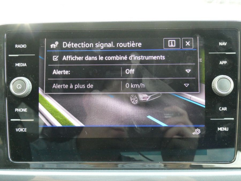 Photo 27 de l'offre de VOLKSWAGEN T-ROC New 1.5 TSI 150 BVA7 Facelift STYLE PLUS ACC GPS LED IQ à 29850€ chez Mérignac auto