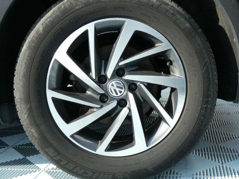 Photo 38 de l'offre de VOLKSWAGEN TIGUAN II 1.4 TSI 150 BVM6 SOUND GPS ACC à 24950€ chez Mérignac auto