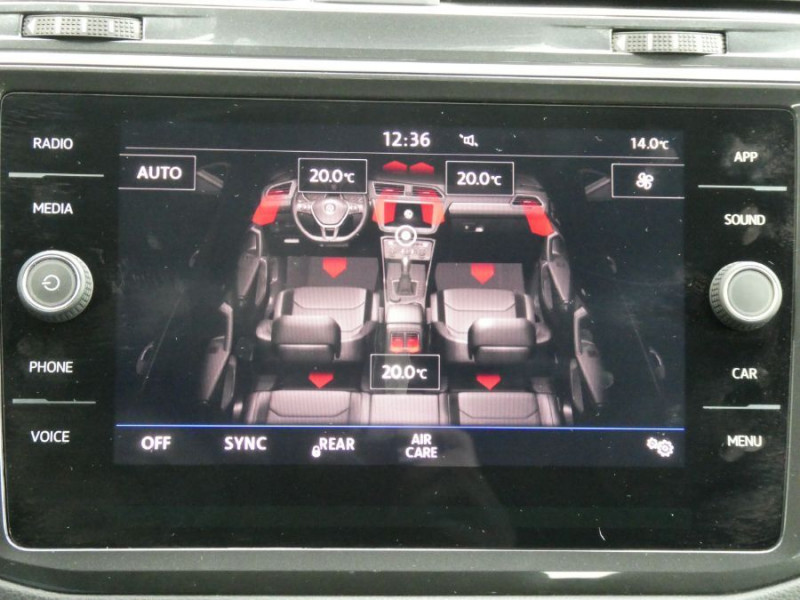 Photo 27 de l'offre de VOLKSWAGEN TIGUAN II 1.4 TSI 125 BVM6 TRENDLINE CarPlay Radars Attel. à 22750€ chez Mérignac auto