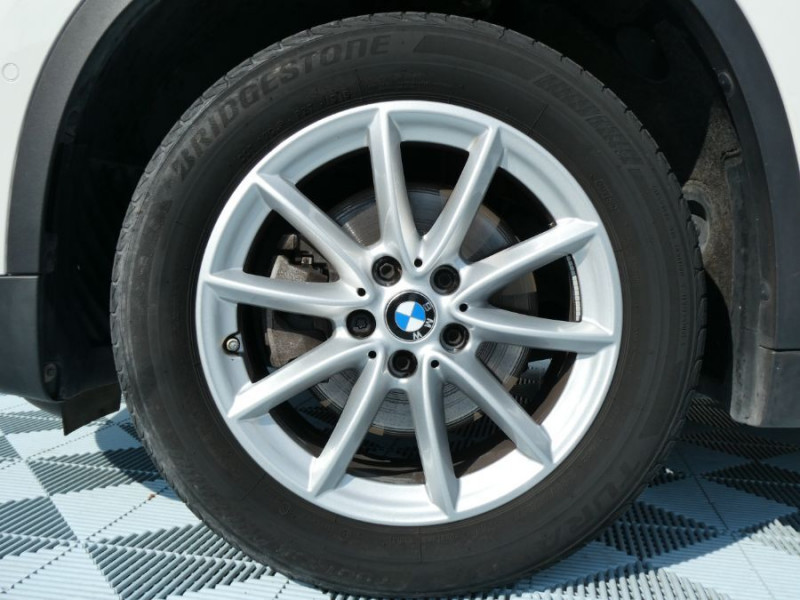 Photo 37 de l'offre de BMW X1 (F48) SDRIVE 18DA 150 BVA8 LOUNGE GPS LED CarPlay Privacy Glass Hayon élec. à 26950€ chez Mérignac auto