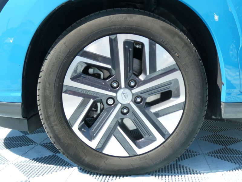 Photo 11 de l'offre de HYUNDAI KONA 64kWh ELECTRIC 204 INTUITIVE Phase 2 1ère Main à 25490€ chez Mérignac auto
