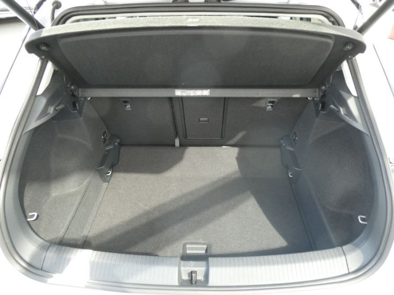 Photo 16 de l'offre de VOLKSWAGEN T-ROC 2.0 TDI 116 BV6 UNITED GPS ACC Key Less Hayon EL. à 26450€ chez Mérignac auto