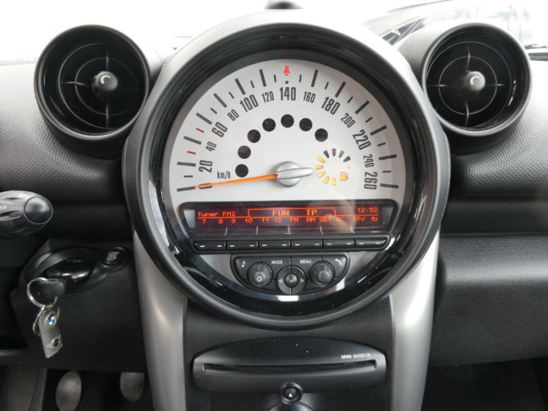 Photo 15 de l'offre de MINI PACEMAN 1.6D 112 BVM6 PACK CHILI Semi CUIR JA17 à 11990€ chez Mérignac auto