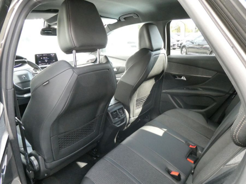 Photo 33 de l'offre de PEUGEOT 3008 II 1.2 PureTech 130 EAT8 GT LINE Full LED CarPlay SC à 24450€ chez Mérignac auto