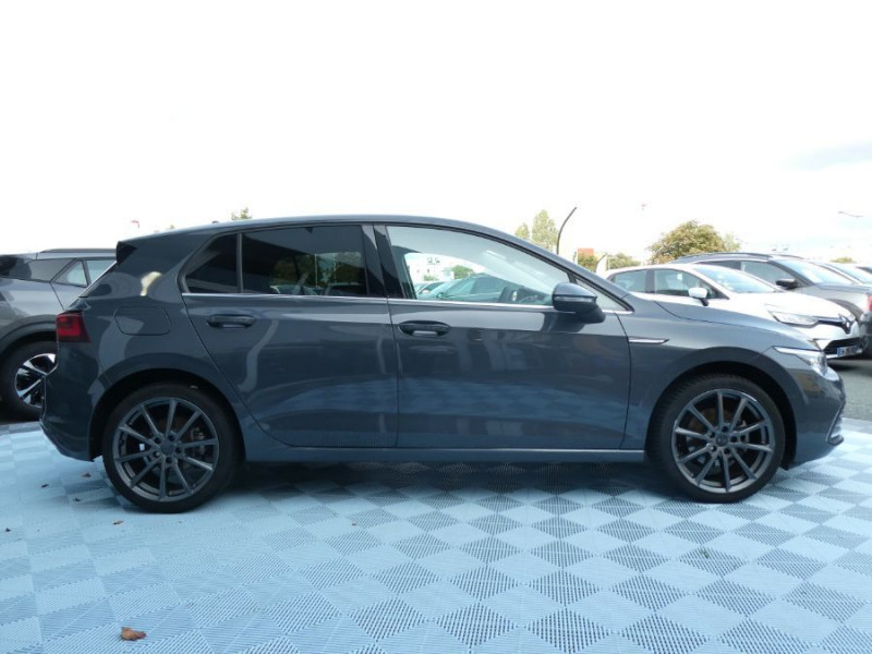 Photo 37 de l'offre de VOLKSWAGEN GOLF VIII 1.5 eTSI 150 BVA STYLE GPS Cockpit Camera ACC LED+ 1ère Main à 27890€ chez Mérignac auto