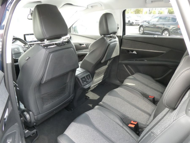 Photo 36 de l'offre de PEUGEOT 5008 II 1.2 Puretech 130 EAT6 ALLURE 7PL Grip Control à 26950€ chez Mérignac auto