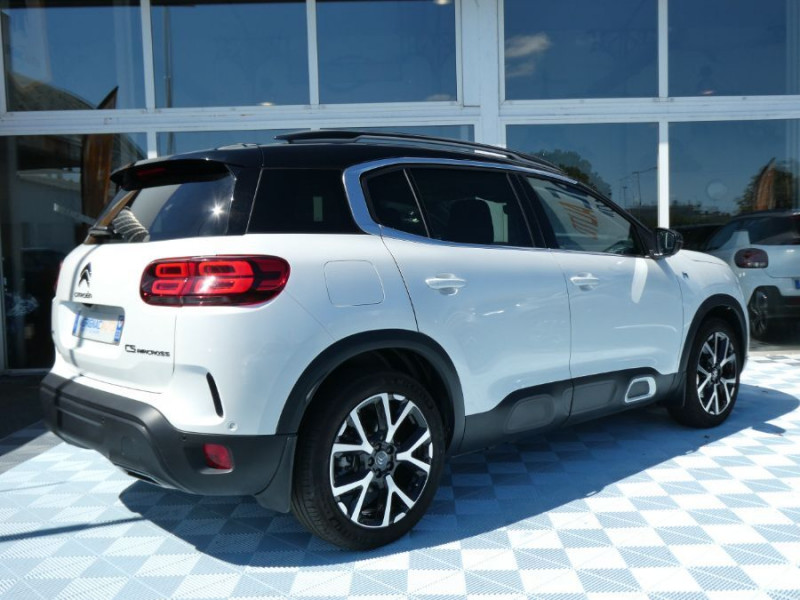 Photo 3 de l'offre de CITROEN C5 AIRCROSS 1.6 HYBRIDE 225 EAT8 SHINE PACK CUIR SEM JA19 SC Camera 360° 1ère Main à 32950€ chez Mérignac auto