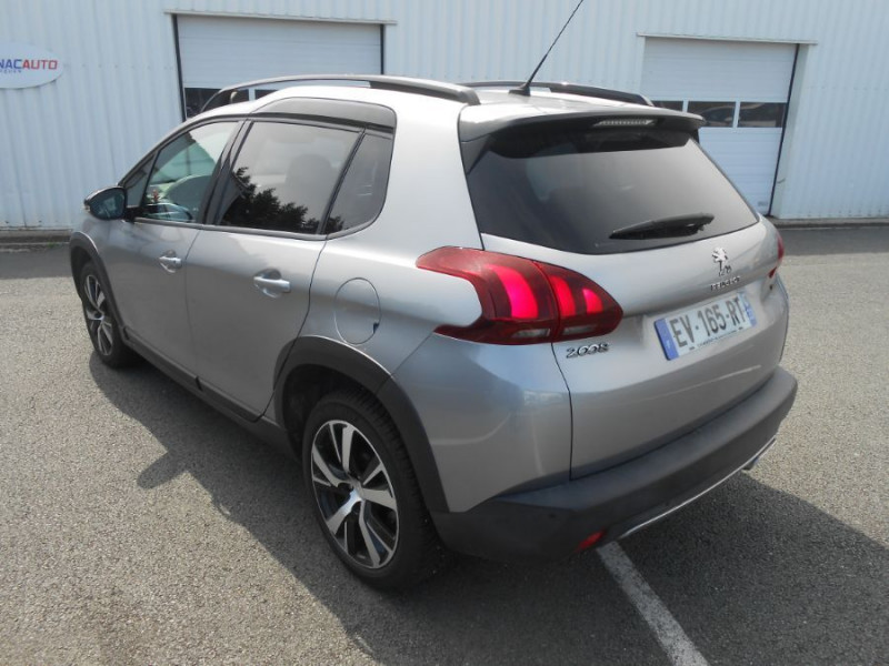 Photo 3 de l'offre de PEUGEOT 2008 1.2 PureTech 110 GT LINE TOIT Pano Grip Control à 14950€ chez Mérignac auto