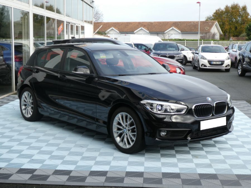 Photo 2 de l'offre de BMW SERIE 1 (F20) 118iA BVA8 136 Pack GPS JA17 à 22450€ chez Mérignac auto