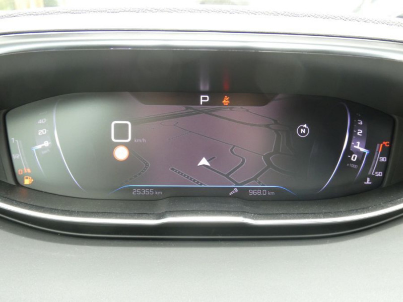 Photo 7 de l'offre de PEUGEOT 3008 II (2) 1.5 BlueHDi 130 EAT8 ALLURE PACK Camera à 30450€ chez Mérignac auto