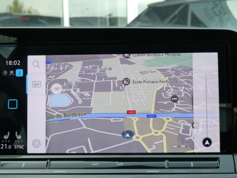Photo 6 de l'offre de VOLKSWAGEN GOLF VIII 1.5 eTSI 150 BVA STYLE GPS Cockpit Camera ACC LED+ 1ère Main à 27890€ chez Mérignac auto