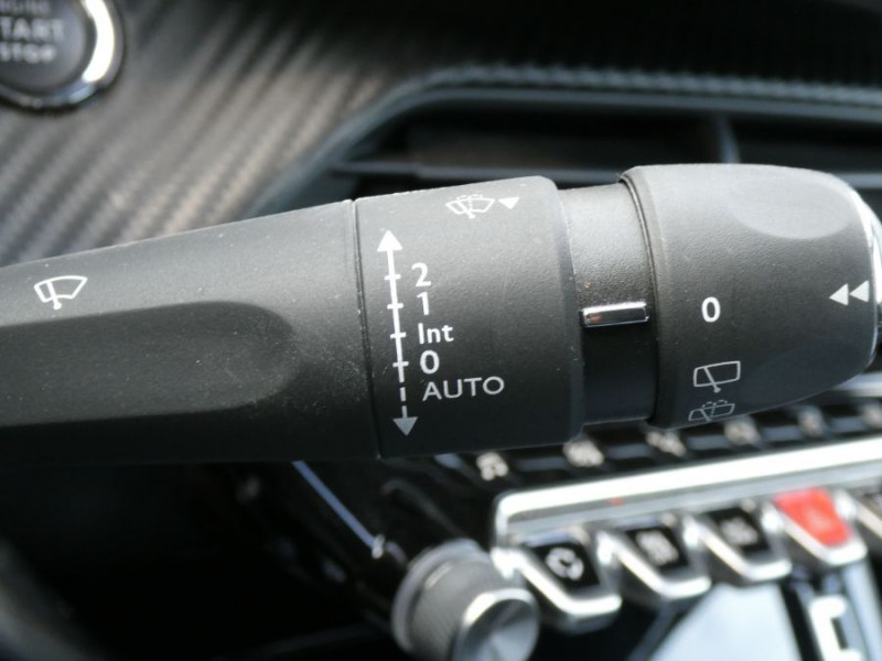 Photo 31 de l'offre de PEUGEOT 208 II ELECTRIQUE 136 GT TOIT Pano à 24450€ chez Mérignac auto