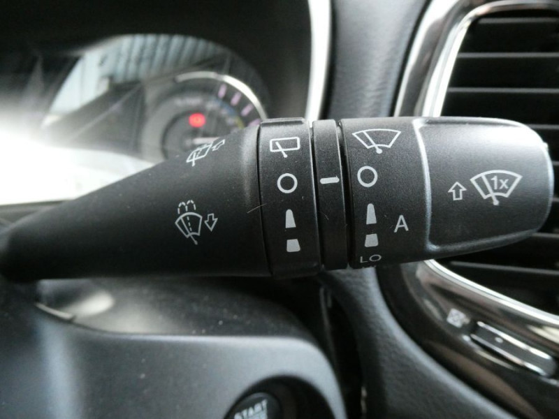 Photo 43 de l'offre de JEEP COMPASS II 1.3 PHEV T4 240 AT6 4XE AWD S Toit Ouvrant à 34500€ chez Mérignac auto