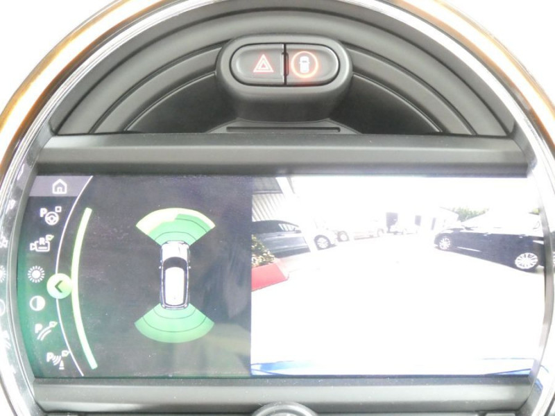 Photo 8 de l'offre de MINI COUNTRYMAN (F60) HYBRID ELECT. ALL4 224cv BVA6 COOPER SE TOE Camera HUD JA18 à 28450€ chez Mérignac auto