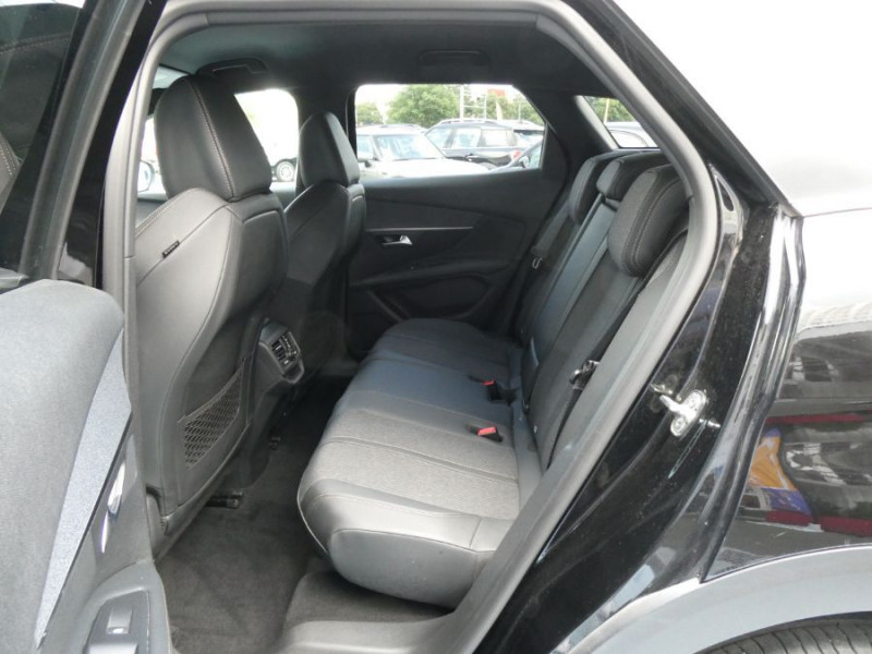 Photo 15 de l'offre de PEUGEOT 3008 II 1.2 PureTech 130 EAT8 GT LINE Camera CarPlay SC à 25890€ chez Mérignac auto
