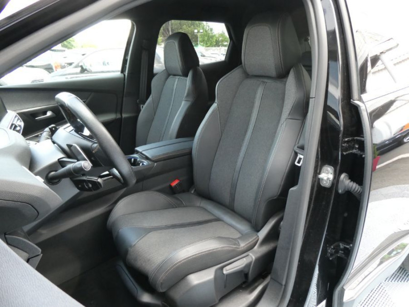 Photo 9 de l'offre de PEUGEOT 3008 II 1.2 PureTech 130 EAT8 GT LINE Camera CarPlay SC à 25890€ chez Mérignac auto