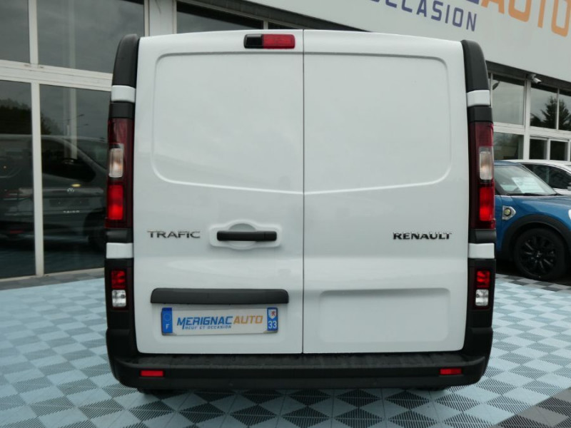 Photo 6 de l'offre de RENAULT TRAFIC L1H1 2.0 Blue dCi 130 BVM6 2.8T GRAND CONFORT GPS Camera 24929€ HT à 24929€ chez Mérignac auto