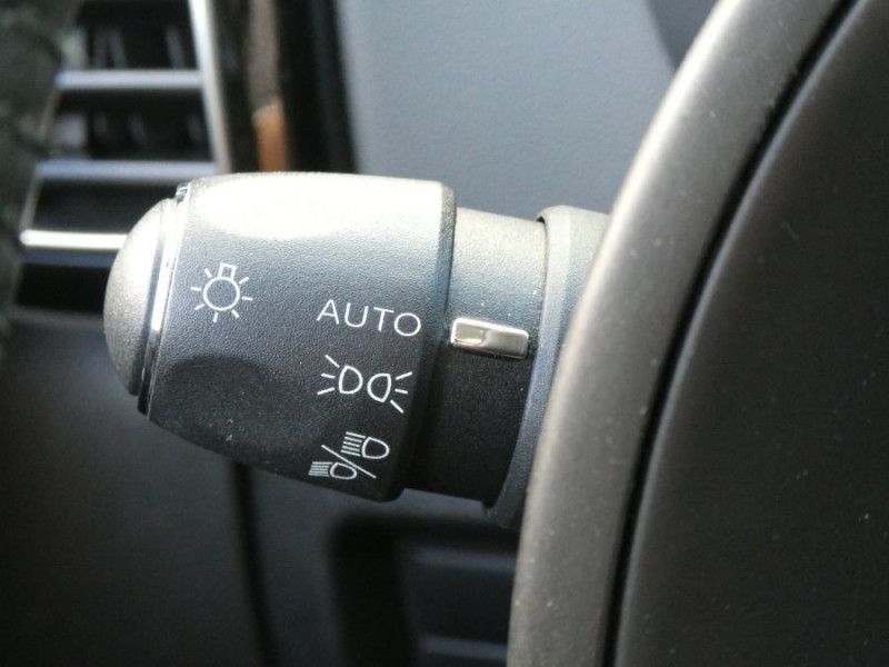 Photo 30 de l'offre de CITROEN C5 AIRCROSS 1.5 BlueHDi 130 EAT8 FEEL Full LED Camera 360° ADML 1ère Main à 23950€ chez Mérignac auto