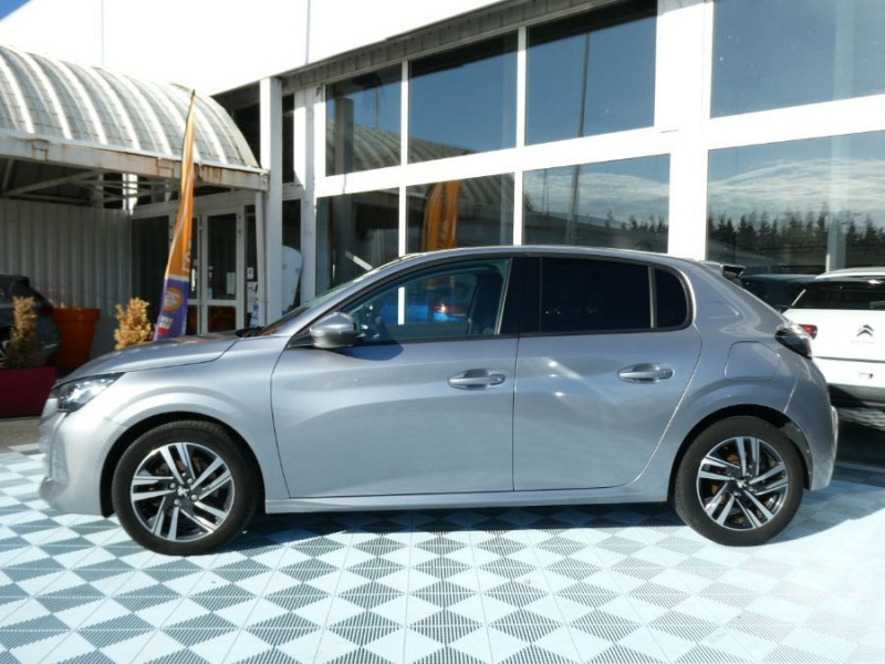 Photo 3 de l'offre de PEUGEOT 208 II 1.2 PureTech 100 BVM6 ALLURE PACK Cockpit 3D TOIT Pano à 18450€ chez Mérignac auto