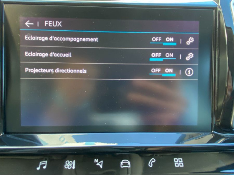 Photo 19 de l'offre de CITROEN C5 AIRCROSS 1.5 BlueHDi 130 EAT8 FEEL Camera Grip Control Induction à 25450€ chez Mérignac auto