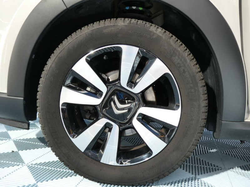 Photo 33 de l'offre de CITROEN C3 III NEW 1.2 PureTech 82 SHINE CarPlay SC JA16 à 14450€ chez Mérignac auto