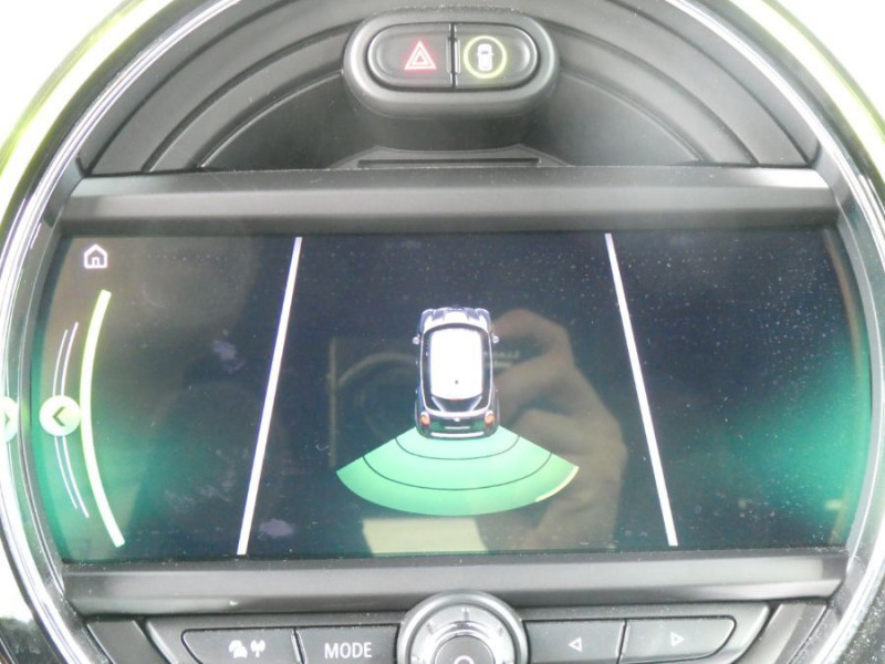 Photo 19 de l'offre de MINI COUNTRYMAN (F60) 1.5i 136 BVM6 COOPER Grand GPS JA17 Induction à 24950€ chez Mérignac auto