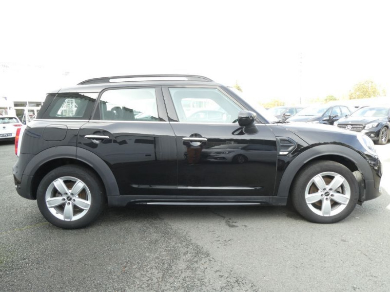 Photo 12 de l'offre de MINI COUNTRYMAN (F60) 1.5i 136 BVM6 COOPER Grand GPS JA17 Induction à 24950€ chez Mérignac auto