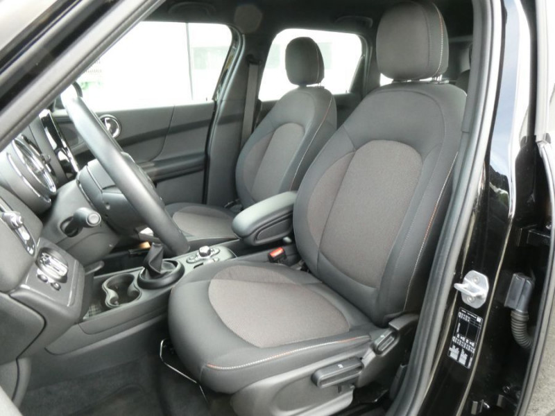 Photo 5 de l'offre de MINI COUNTRYMAN (F60) 1.5i 136 BVM6 COOPER Grand GPS JA17 Induction à 24950€ chez Mérignac auto