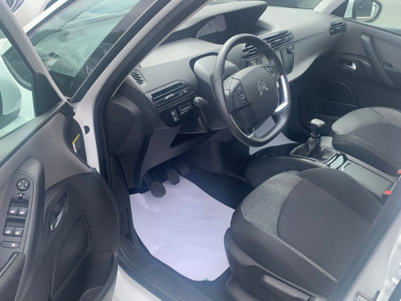 Photo 10 de l'offre de CITROEN GRAND C4 SPACETOURER 1.2 PureTech 130 BVM6 PACK ADML CarPlay SC 7PL à 20790€ chez Mérignac auto