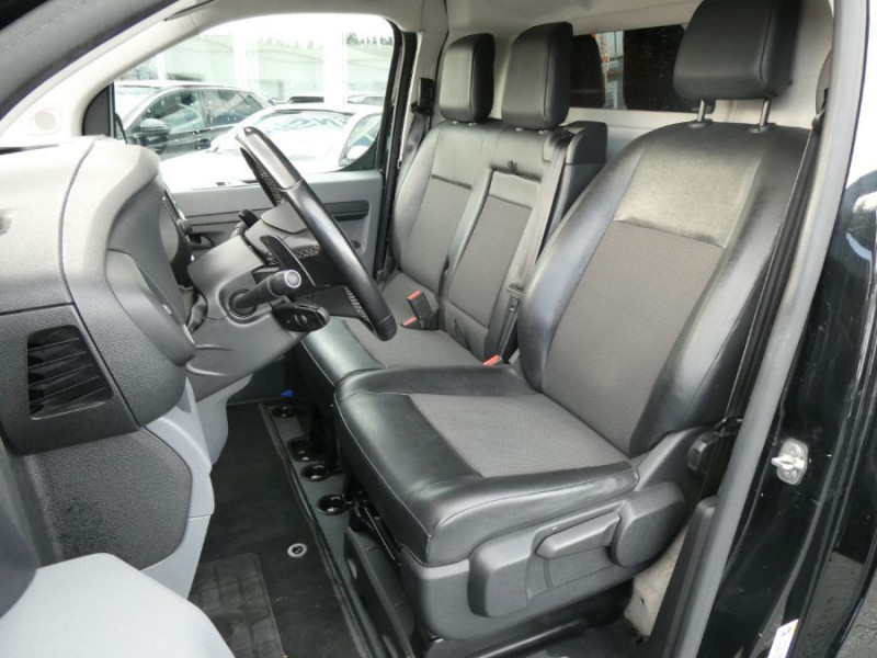 Photo 11 de l'offre de PEUGEOT EXPERT FOURGON 2.0 BlueHDi 180 EAT8 ASPHALT Camera Options 1ère Main 20990HT à 26388€ chez Mérignac auto