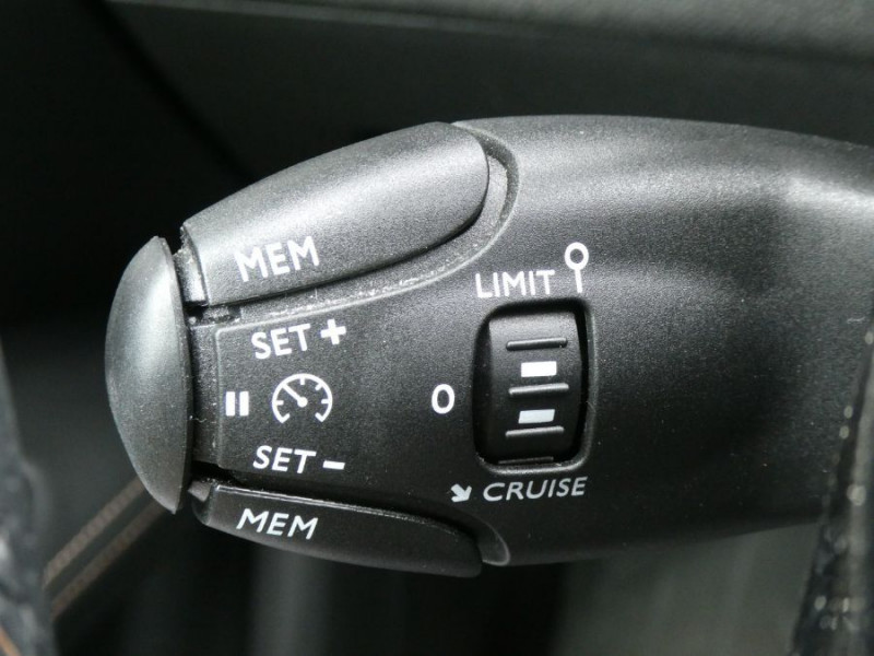Photo 20 de l'offre de PEUGEOT 3008 II 1.5 BlueHDi 130 EAT8 GT LINE Camera CarPlay SC à 27250€ chez Mérignac auto