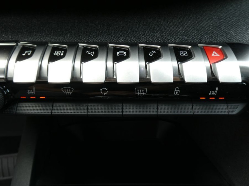 Photo 15 de l'offre de PEUGEOT 3008 II 1.5 BlueHDi 130 EAT8 GT LINE Camera CarPlay SC à 27250€ chez Mérignac auto