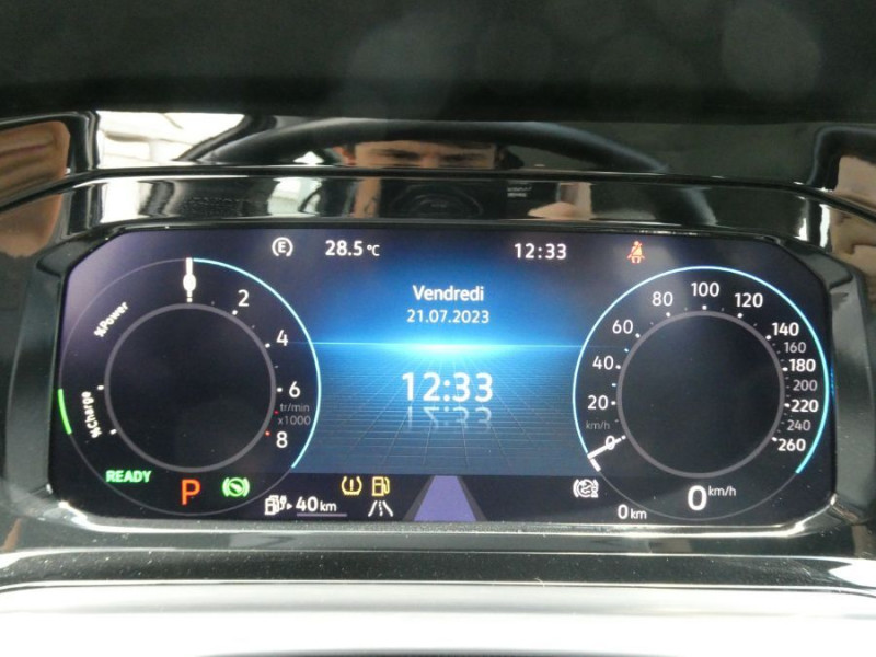 Photo 6 de l'offre de VOLKSWAGEN GOLF VIII 1.4 HYBRID 204 STYLE GPS ACC LED+ 1ère Main à 27950€ chez Mérignac auto